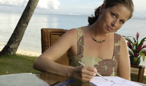 Tahia Haring - Designing Tahitian Pearl necklace