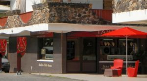 Front of a Tahitian Pearls Boutique - Moorea French Polynesia