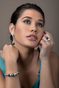 various colors of Tahitian Pearl with precious diamonds